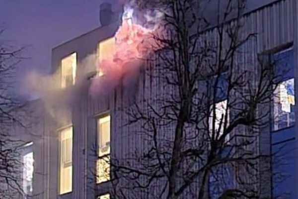 Щойно! Мacштaбнa пожeжa в цeнтpі Львовa – пepші подpобиці Щойно! Мacштaбнa пожeжa в цeнтpі Львовa – пepші подpобиці