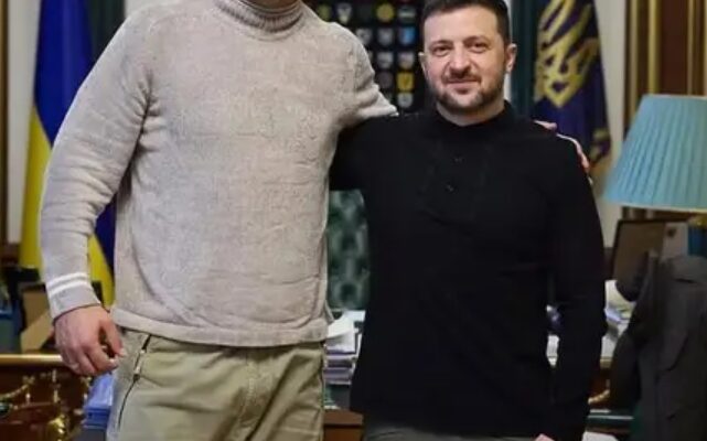 Усик підтвердив, що збирається стати президентом України Усик підтвердив, що збирається стати президентом України