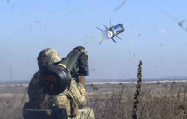 Куди зникли “Джавеліни”? Чому легендарна зброя початку війни в Україні тепер у тіні Куди зникли “Джавеліни”? Чому легендарна зброя початку війни в Україні тепер у тіні