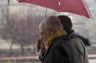 Повернеться сніг із дощем: на Україну насувається циклон, який змінить погоду