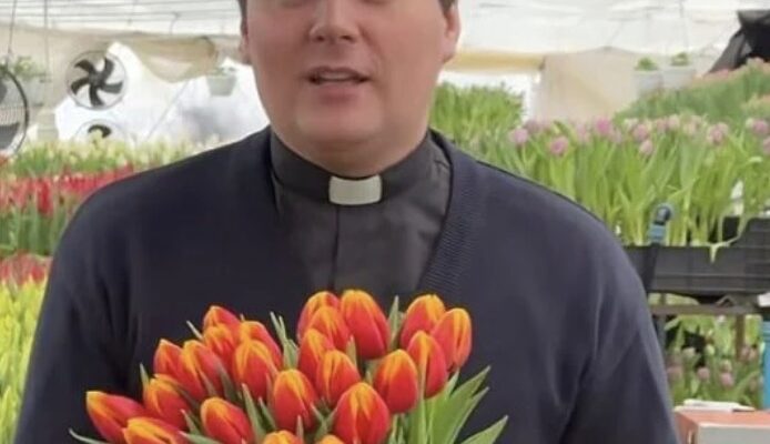 “Бог завжди шанував жінку”: священник пояснив, чи можна святкувати 8 березня “Бог завжди шанував жінку”: священник пояснив, чи можна святкувати 8 березня