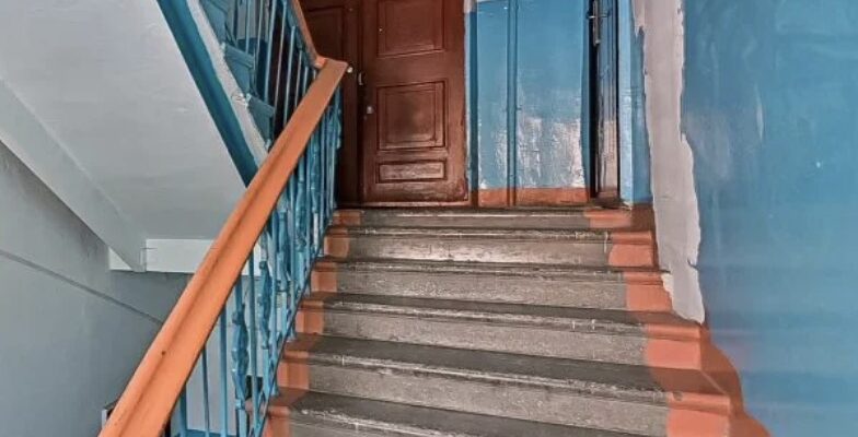 Чому вхідні двері в СРСР відчинялися всередину: несподівана відповідь Чому вхідні двері в СРСР відчинялися всередину: несподівана відповідь