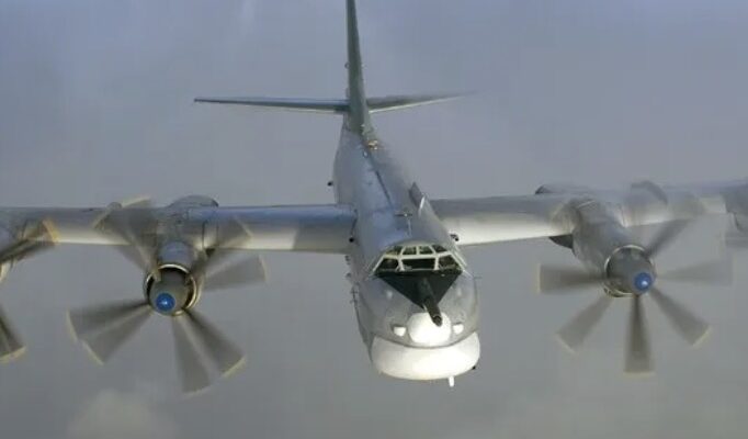 Росія підняла у небо групу літаків Ту-95МС: що відомо про мету вильоту Росія підняла у небо групу літаків Ту-95МС: що відомо про мету вильоту