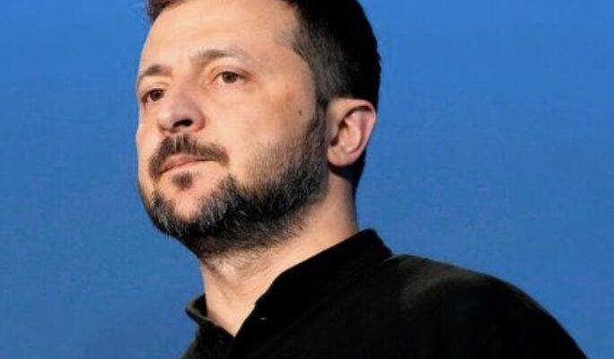 Путін за два тижні війни на Близькому Сході заробив 10 млрд доларів, — Зеленський Путін за два тижні війни на Близькому Сході заробив 10 млрд доларів, — Зеленський