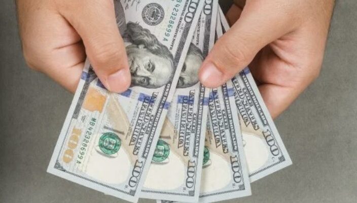 Долар різко змінив позиції: новий курс валют на 18 березня Долар різко змінив позиції: новий курс валют на 18 березня