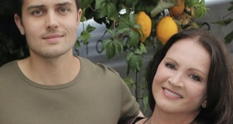 Онук Софії Ротару похизувався своїм розкішним життям за кордоном Онук Софії Ротару похизувався своїм розкішним життям за кордоном