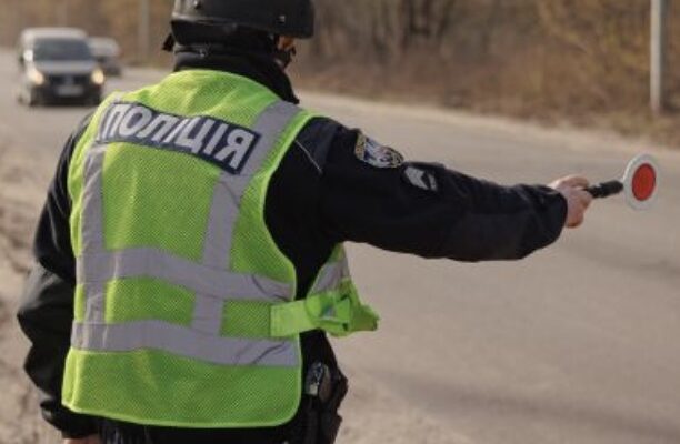 В Одесі в поліцейських стрlляли з автомата В Одесі в поліцейських стрlляли з автомата