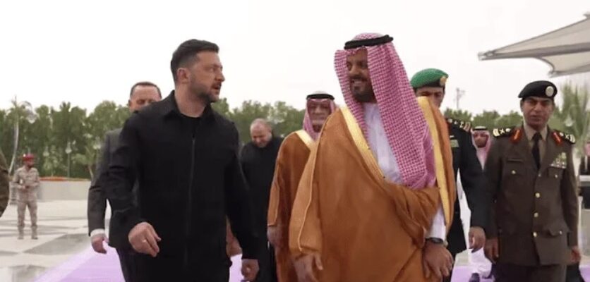 Зеленський прибув на Близький Схід — перші деталі Зеленський прибув на Близький Схід — перші деталі