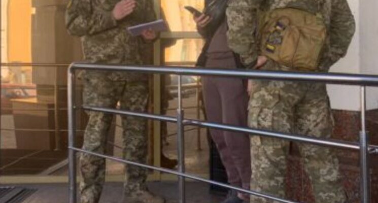 Цих чоловіків уже чекають у ТЦК: кого можуть призвати до армії з 1 квітня Цих чоловіків уже чекають у ТЦК: кого можуть призвати до армії з 1 квітня