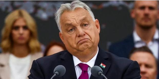 Театр одного актора: Орбан у Брюсселі тримався максимально далеко від екрана, на якому показали виступ Зеленського (фото) Театр одного актора: Орбан у Брюсселі тримався максимально далеко від екрана, на якому показали виступ Зеленського (фото)