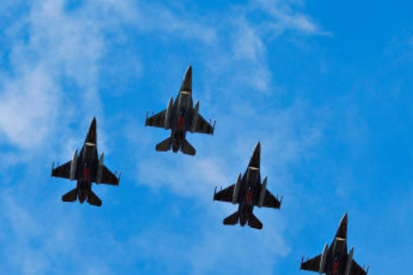 ТEPМIHOBO‼️ Польщa зaкpивaє нeбо