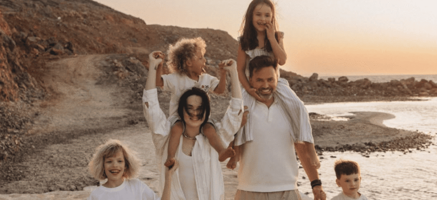 Тімур Мірошниченко здивував витратами дружини і дітей на життя на Балі: “Там дешевше, ніж в Києві” Тімур Мірошниченко здивував витратами дружини і дітей на життя на Балі: “Там дешевше, ніж в Києві”