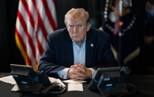 Трамп емоційно відреагував на дії Ірану в Ормузькій протоці: “Це навіть нечесно з їхнього боку. Ми вже перемогли!” Трамп емоційно відреагував на дії Ірану в Ормузькій протоці: “Це навіть нечесно з їхнього боку. Ми вже перемогли!”