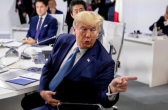 Трамп: США “по-дурному”віддали Україні снаряди, які міг би купити Близький Схід