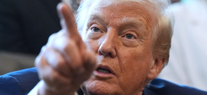 Трамп відповів, чи забув про Україну на тлі війни з Іраном Трамп відповів, чи забув про Україну на тлі війни з Іраном