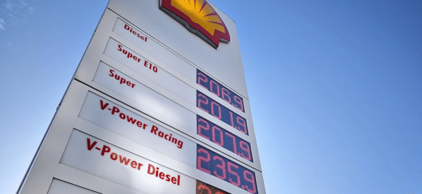 Ціни на бензин б’ють рекорди: паливна криза накрила країну, де багато українських біженців