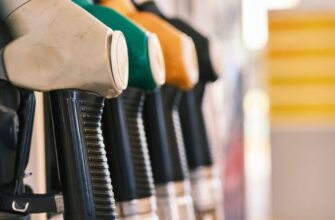 Ціни на бензин далі зростають: яка вартість станом на ранок 4 березня