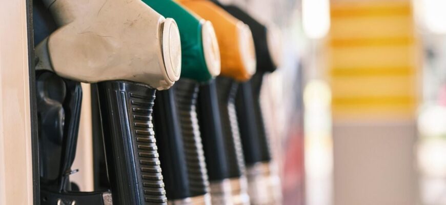 Ціни на бензин далі зростають: яка вартість станом на ранок 4 березня Ціни на бензин далі зростають: яка вартість станом на ранок 4 березня