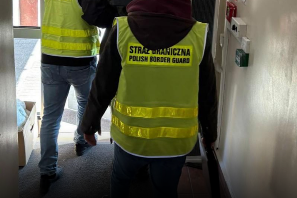 😱У Пoльщi зaтpuмaлu 91 yкpaїнця – пpuчuнa шoкyє🤯