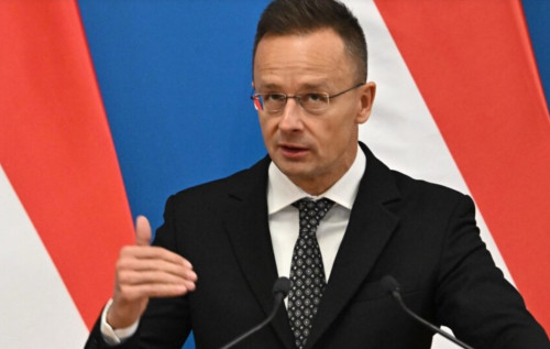 Угорщина зробила дивну заяву про викрадені гроші "Ощадбанку": реакція МЗС України Угорщина зробила дивну заяву про викрадені гроші "Ощадбанку": реакція МЗС України