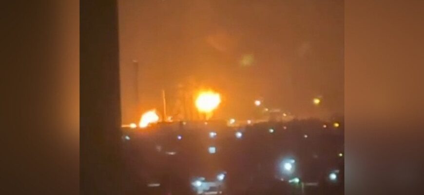 Нічна атака дронів: Краснодарський край здригнувся від десятків вибухів на стратегічних об’єктах РФ. Нічна атака дронів: Краснодарський край здригнувся від десятків вибухів на стратегічних об’єктах РФ.