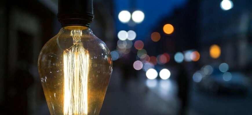 У світі за Україною починають вводити графіки відключень електрики У світі за Україною починають вводити графіки відключень електрики