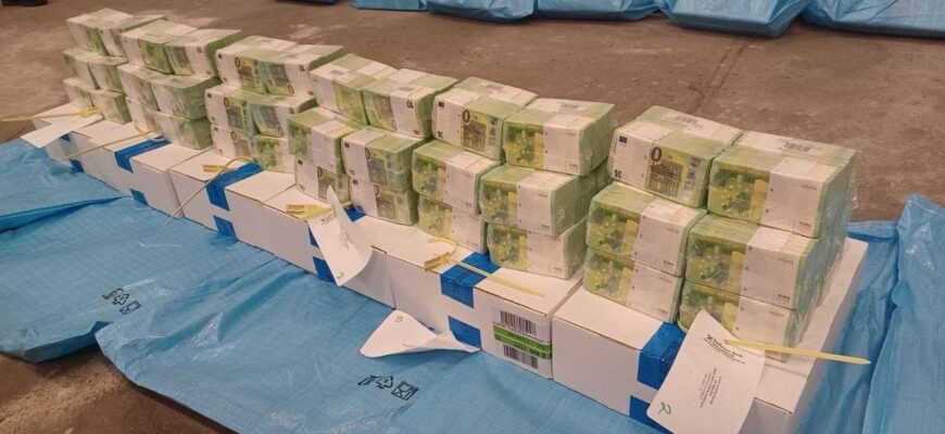 В Орбана хочуть узаконити привласнення українських мільйонів: МЗС б’є на сполох В Орбана хочуть узаконити привласнення українських мільйонів: МЗС б’є на сполох