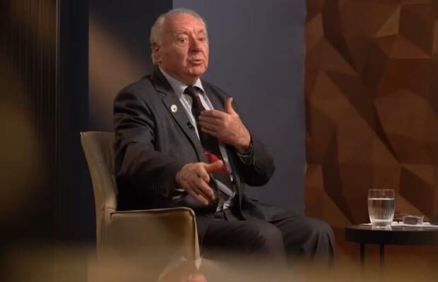 “Він – українець, як я – китаєць! Він – єврей!”: Відомий артист назвав Зеленського “чужаком” (відео) “Він – українець, як я – китаєць! Він – єврей!”: Відомий артист назвав Зеленського “чужаком” (відео)