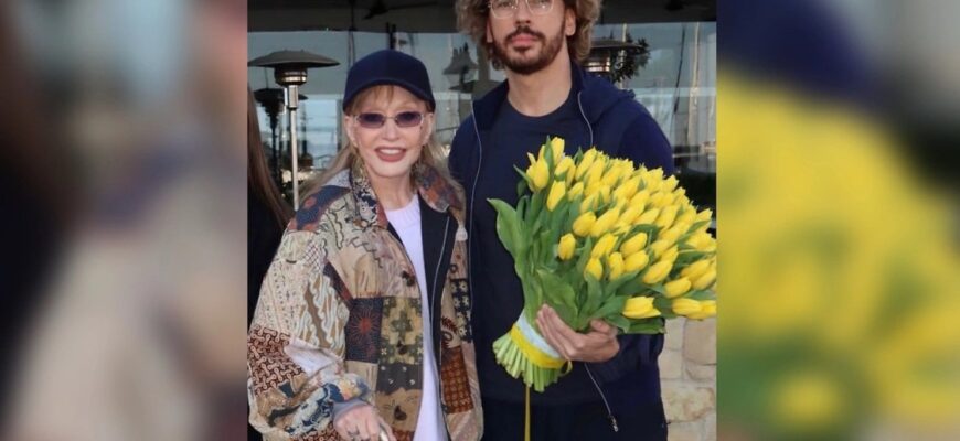 Зовнішність Алли Пугачової на новому фото з Кіпру викликала суперечки в Мережі Зовнішність Алли Пугачової на новому фото з Кіпру викликала суперечки в Мережі