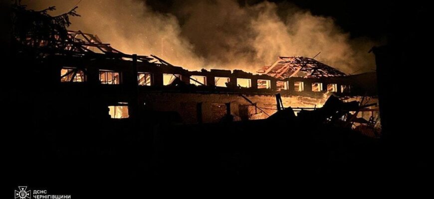 Вибухи на Чернігівщині: росіяни влучили у дитсадок