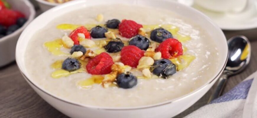 Ми їх для користі, а вони лише шкодять: чому не можна додавати у вівсянку ці 2 інгредієнти Ми їх для користі, а вони лише шкодять: чому не можна додавати у вівсянку ці 2 інгредієнти