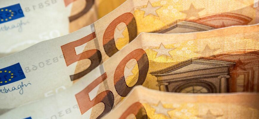 Курс валют: яка ситуація в обмінниках напередодні свят