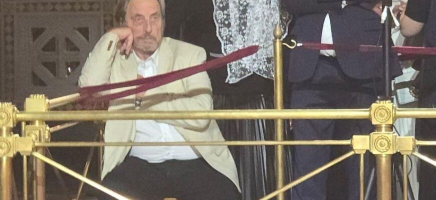 Хотів побачити Путіна: батько Ілона Маска відвідав великоднє богослужіння в Москві