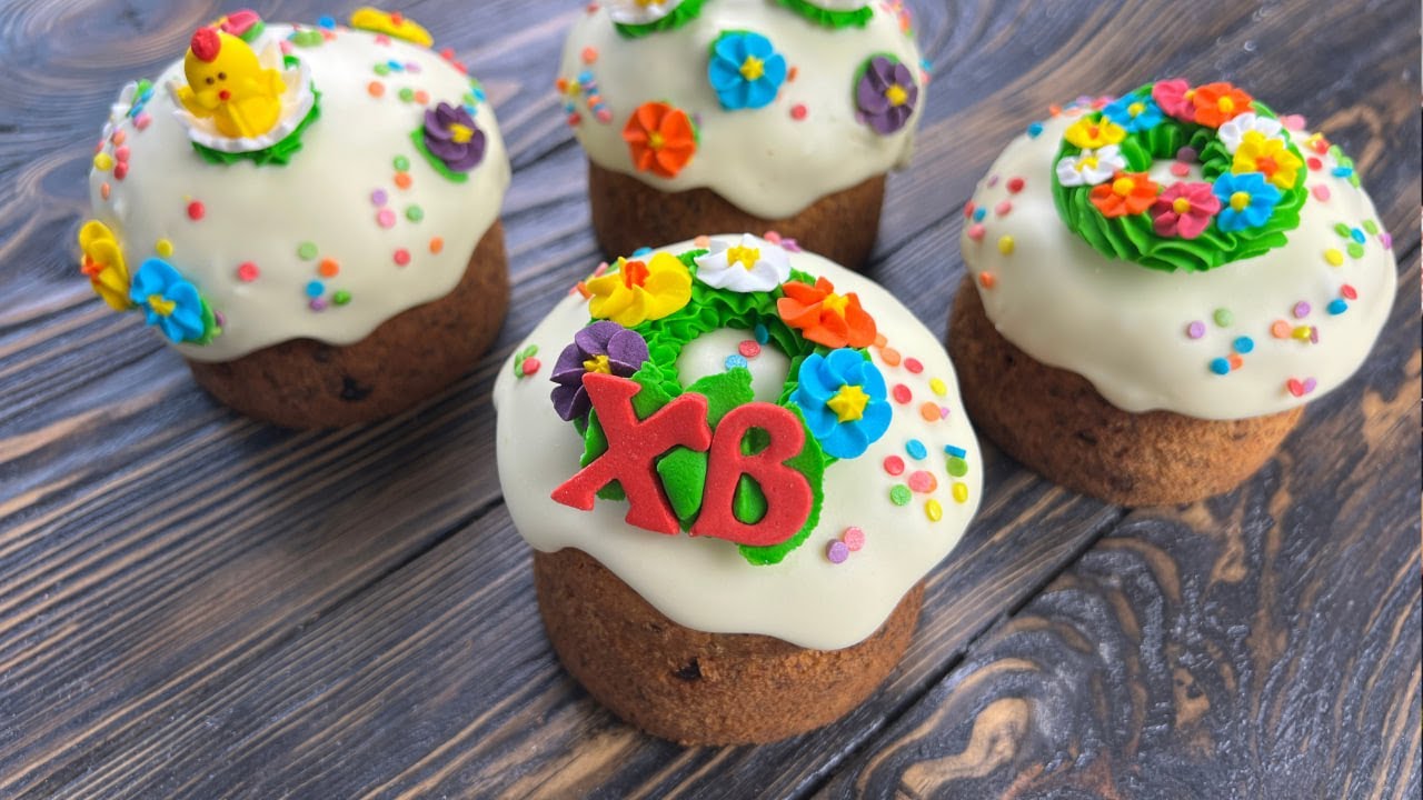 Господині розповіли, яка різниця між кулічем і паскою. Фото: YouTube Liza Glinskaya Господині розповіли, яка різниця між кулічем і паскою. Фото: YouTube Liza Glinskaya