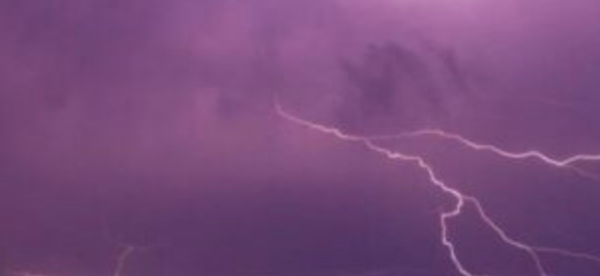 Погода різко зміниться: який регіон України накриють дощі з грозами і коли