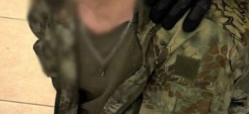 Ходив із автоматом по житловому комплексу: поліцейські Києва затримали 37-річного чоловіка Ходив із автоматом по житловому комплексу: поліцейські Києва затримали 37-річного чоловіка