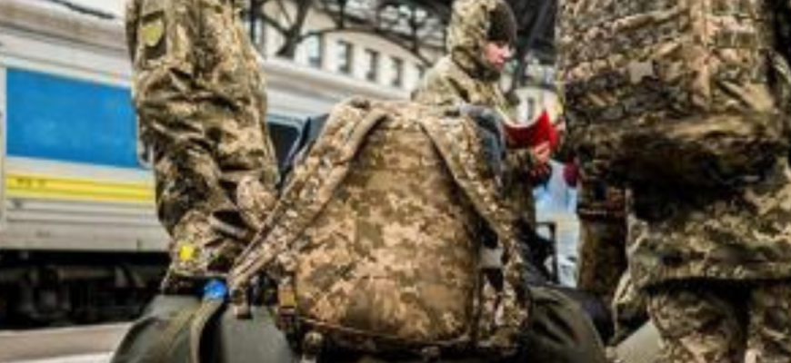 Є нюанси: Хто має право на бронь від мобілізації і на який термін