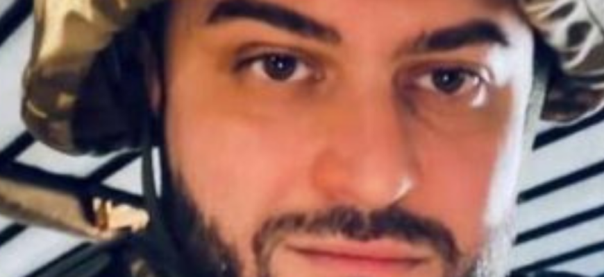 Холодно і сиро, – блогер-пліткар Богдан Беспалов показав нові фото у військовій формі