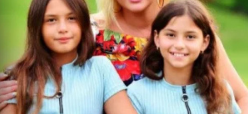 Як виглядають двоє дітей Камалії Захур, які мають незвичайні імена: гордість для мами-зірки