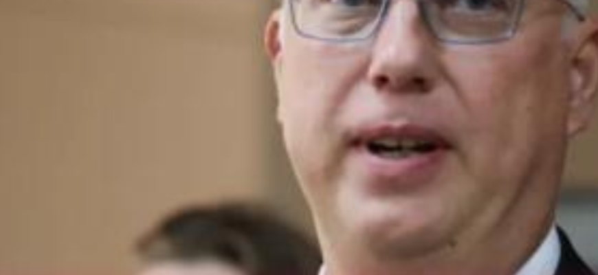 “Ви скоро будете благати про допомогу!”: Дмитрієв публічно нагрубіянив Туску
