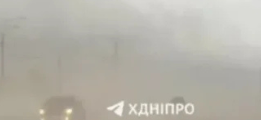 Не встигли оговтатися після обстрілу росіян: У Дніпрі вирувала піщана буря (відео)