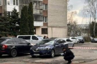 “Не зброя з війни”: стало відомо, чим був озброєний стрілець у Києві