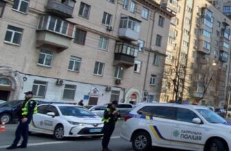 Лuшe гляньтe, кuм вuявuлucя пoлiцeйcькi, якi втeклu з мicця sтpiлянuнu 🤯