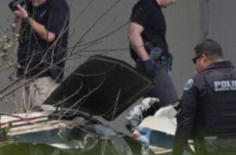 Літак упав просто у двір житлового будинку — є загиблий