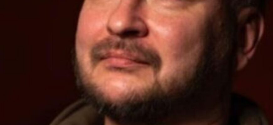Від оборони Київщини до посади в Міноборони: хто такий Сергій “Флеш”, якого ледь не вбив “Шахед”
