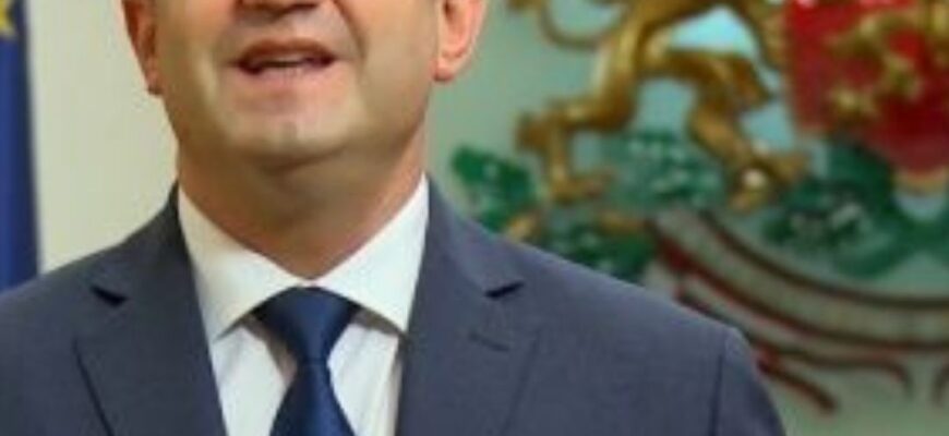 Новий прем’єр Болгарії Радєв не блокуватиме допомогу Україні, як Орбан, – The Guardian Новий прем’єр Болгарії Радєв не блокуватиме допомогу Україні, як Орбан, – The Guardian