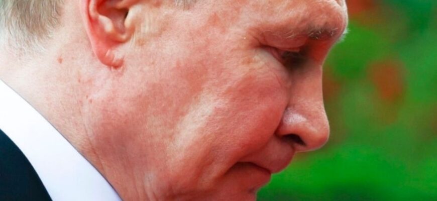 Труднощі — тимчасові, а Росія вічна, — Путін 🤡 Така сама вічна, як НПЗ і кораблі Чорноморського флоту. Труднощі — тимчасові, а Росія вічна, — Путін 🤡 Така сама вічна, як НПЗ і кораблі Чорноморського флоту.