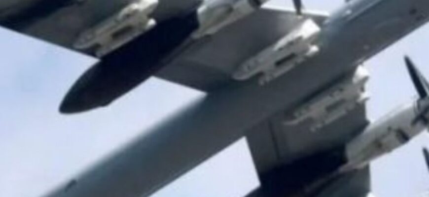 РФ підняла літаки Ту-95 та запустила купу “Шахедів”: висока загроза масованого удару