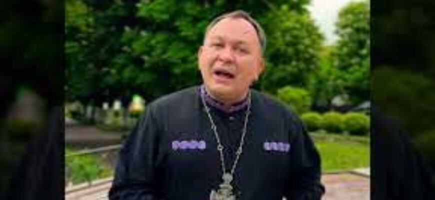 Гріх чи порятунок 🙏 дізнайтеся всю правду про те, як насправді потрібно поводитися зі старими святинями! Гріх чи порятунок 🙏 дізнайтеся всю правду про те, як насправді потрібно поводитися зі старими святинями!
