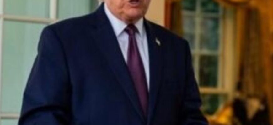 “Я справді роблю людей кращими, але…”: Трамп видалив своє зображення в образі Ісуса та дав дивне пояснення вчинку